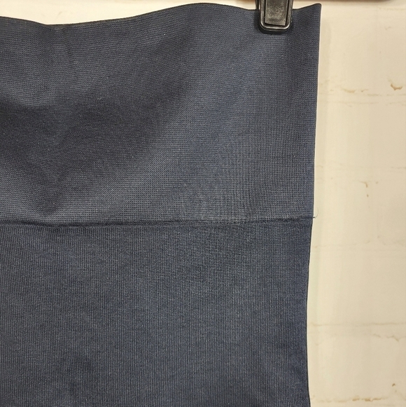 BLANQI Maternity Everyday Hipster Support Seamless Leggings Navy Blue Small - Picture 4 of 5